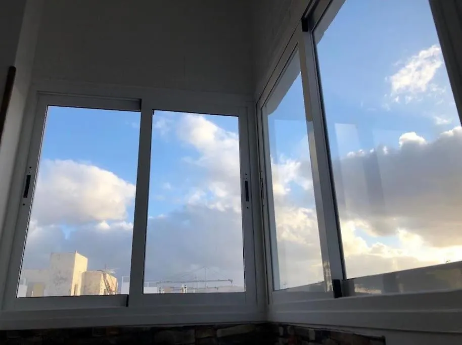 Brigh Loft Dishwaser Surfers&Nomads Las Palmas de Gran Canaria