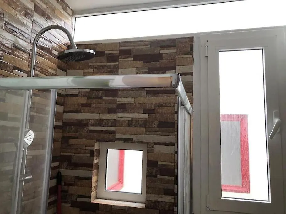 Brigh Loft Dishwaser Surfers&Nomads Las Palmas de Gran Canaria Spain
