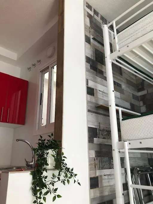 Brigh Loft Dishwaser Surfers&Nomads Las Palmas de Gran Canaria Spain